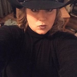 Meet your Posher, Louisa